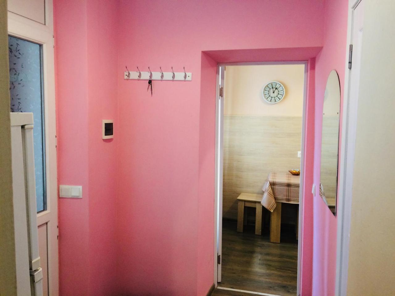 Світло Цілодобово Apartments In The City Center Lviv Exterior photo